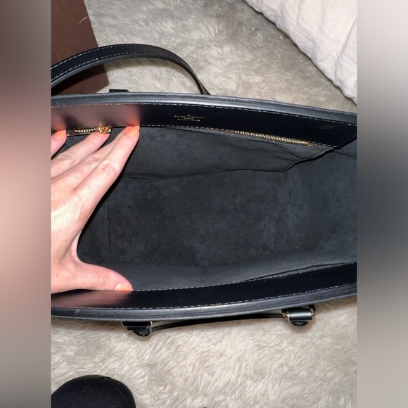 Louis Vuitton Phenix MM monogram purse- AUTHENTIC - Picture 9 of 12